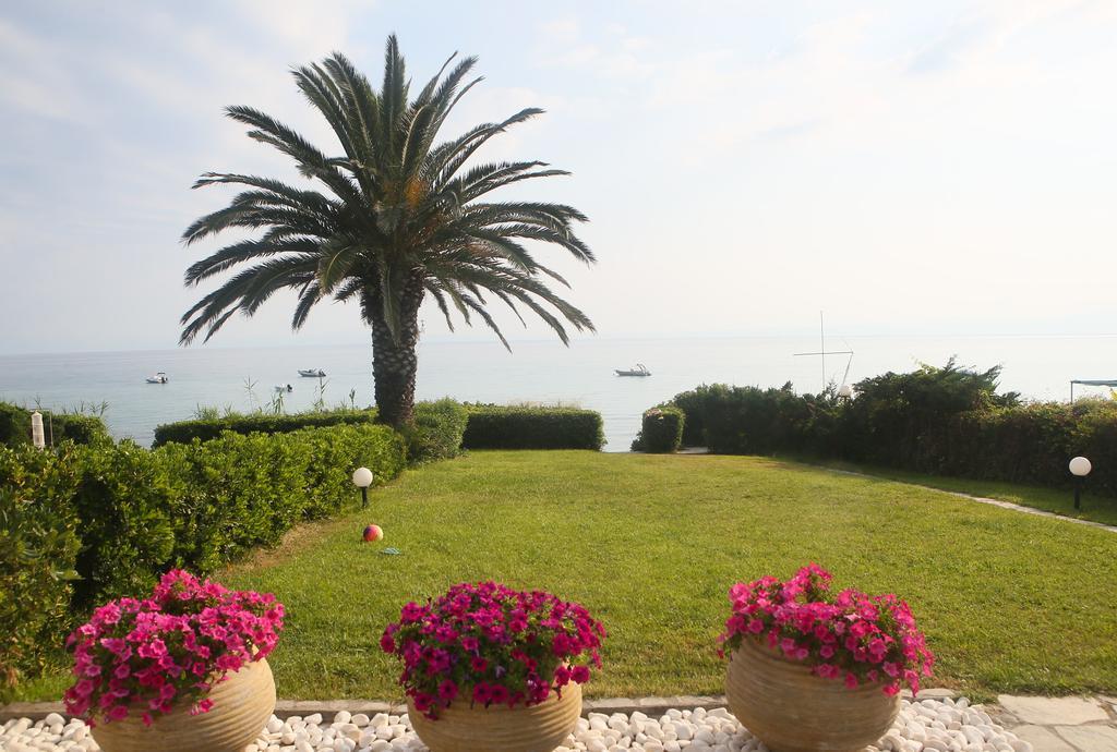 Beach Front Chanioti Polychrono Esterno foto