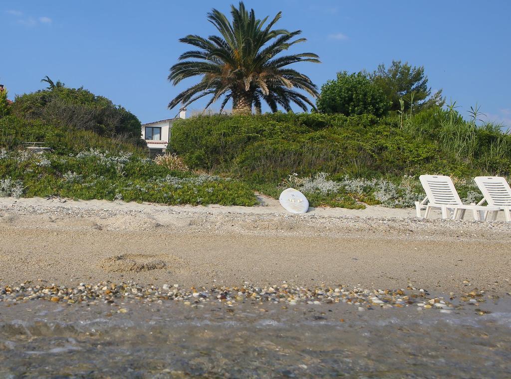 Beach Front Chanioti Polychrono Esterno foto
