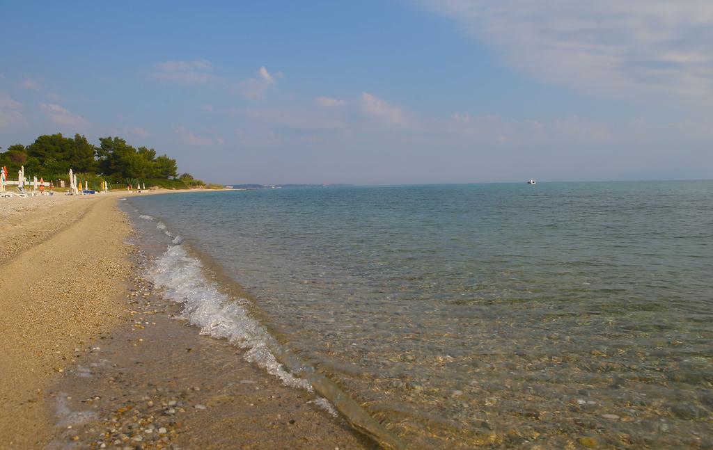 Beach Front Chanioti Polychrono Esterno foto